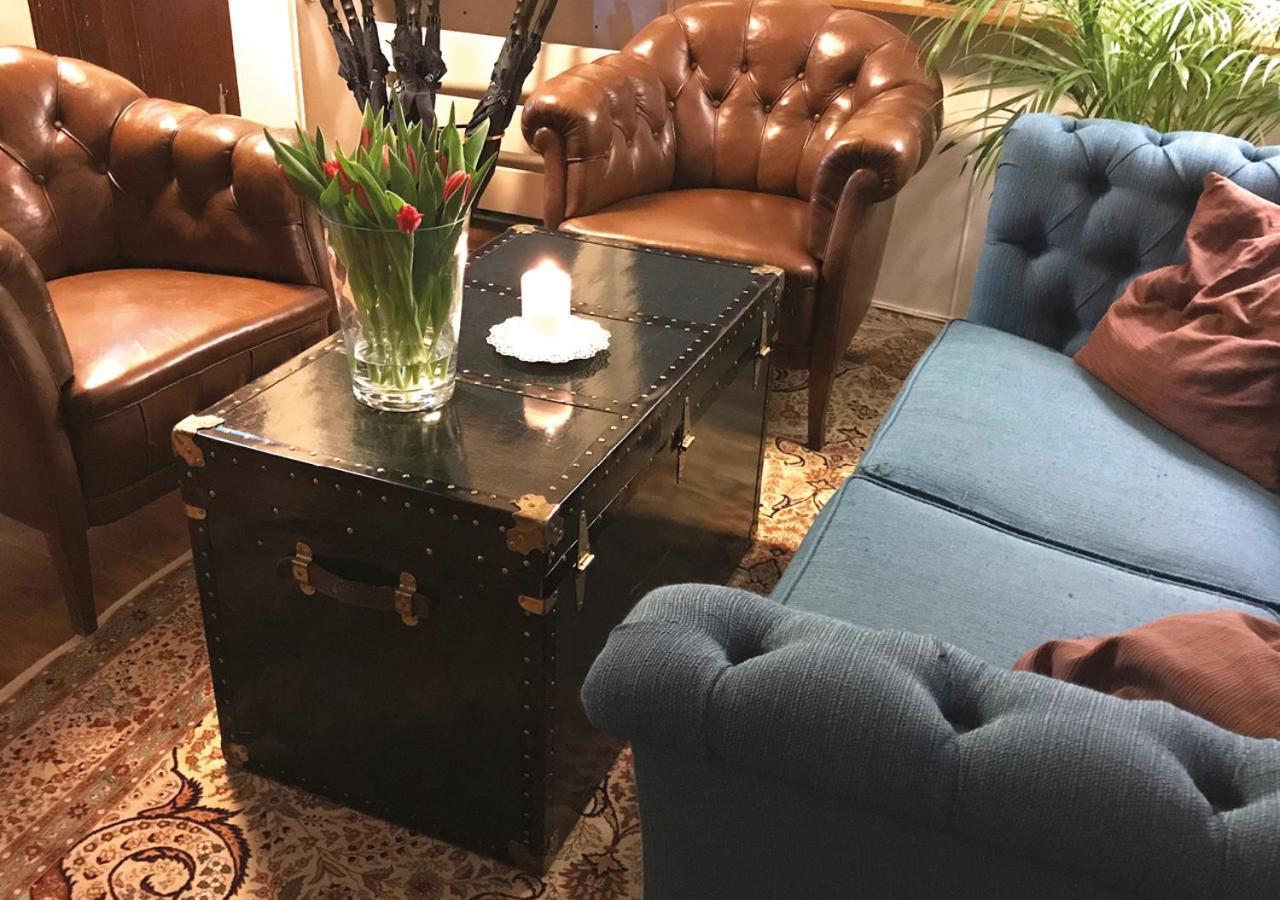 بيت شباب Selmas Hytt Och Salong أوبسالا المظهر الخارجي الصورة